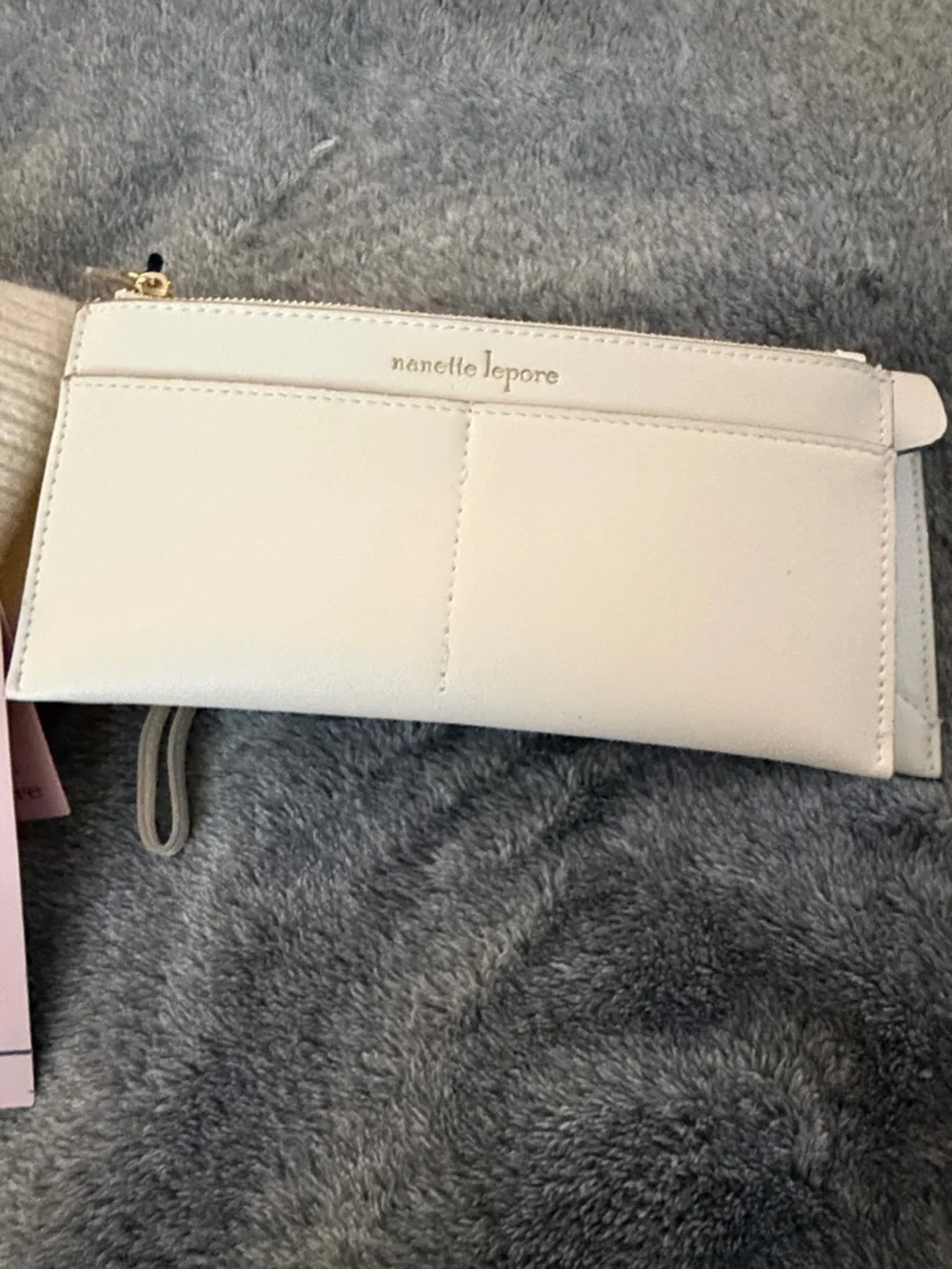 Nanette Lepore 3 Piece Gift Set Cream Wristlet Wallet + Pom Pom Beanie + Piuch - Picture 3 of 7